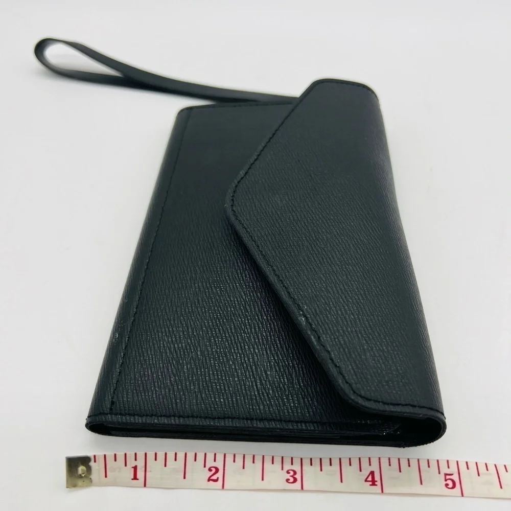 KROSSLON BLACK TRAVEL WRISTLET/WALLET